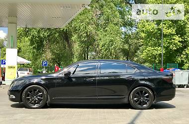 Седан Lexus LS 2008 в Киеве