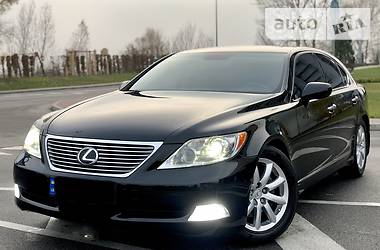 Седан Lexus LS 2009 в Києві