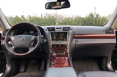 Седан Lexus LS 2009 в Киеве