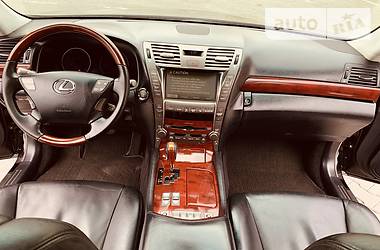 Седан Lexus LS 2008 в 