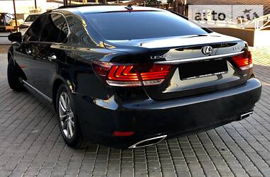 Седан Lexus LS 2013 в Одесі