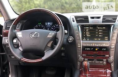 Седан Lexus LS 2008 в Киеве