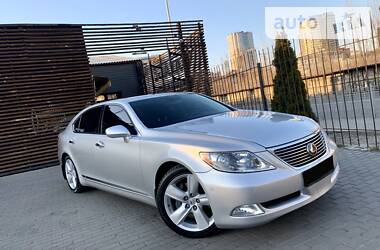 Седан Lexus LS 2008 в Киеве