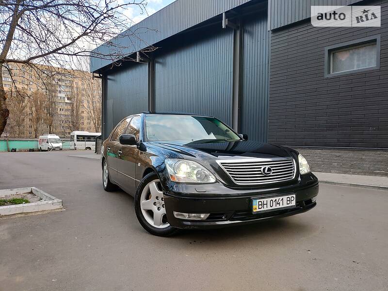 Седан Lexus LS 2004 в 