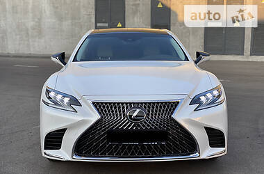 Седан Lexus LS 2018 в Киеве