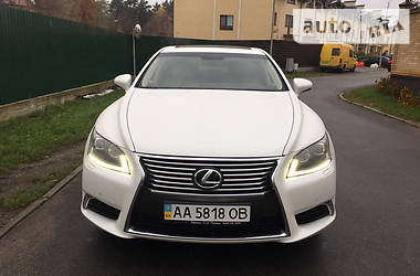 Седан Lexus LS 2013 в Києві