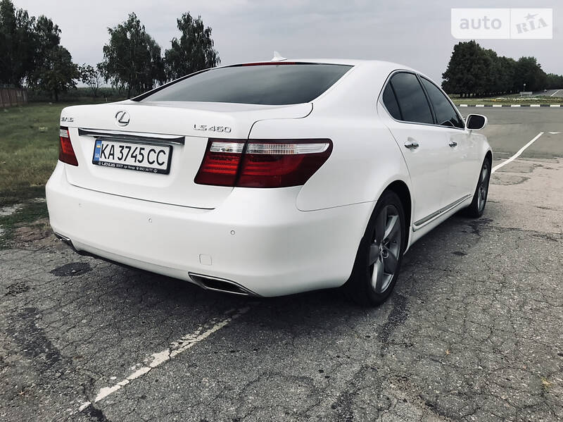 Седан Lexus LS 2008 в Сумах