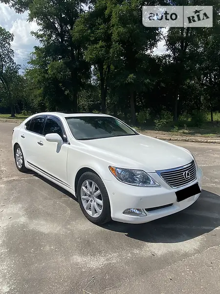 Lexus LS 2009
