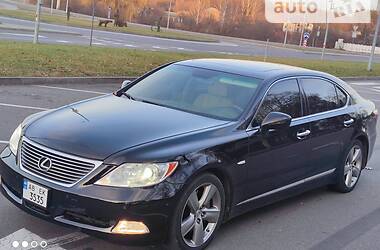 Седан Lexus LS 2007 в Виннице