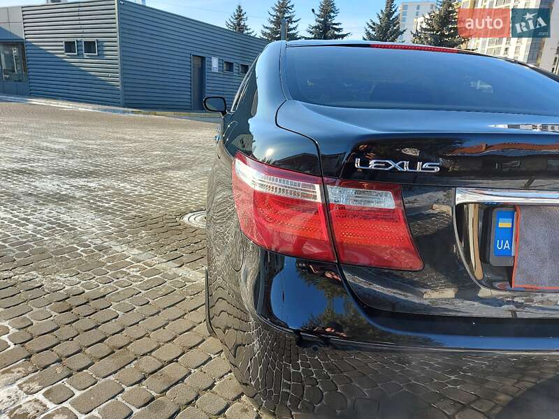 Седан Lexus LS 2008 в Ивано-Франковске