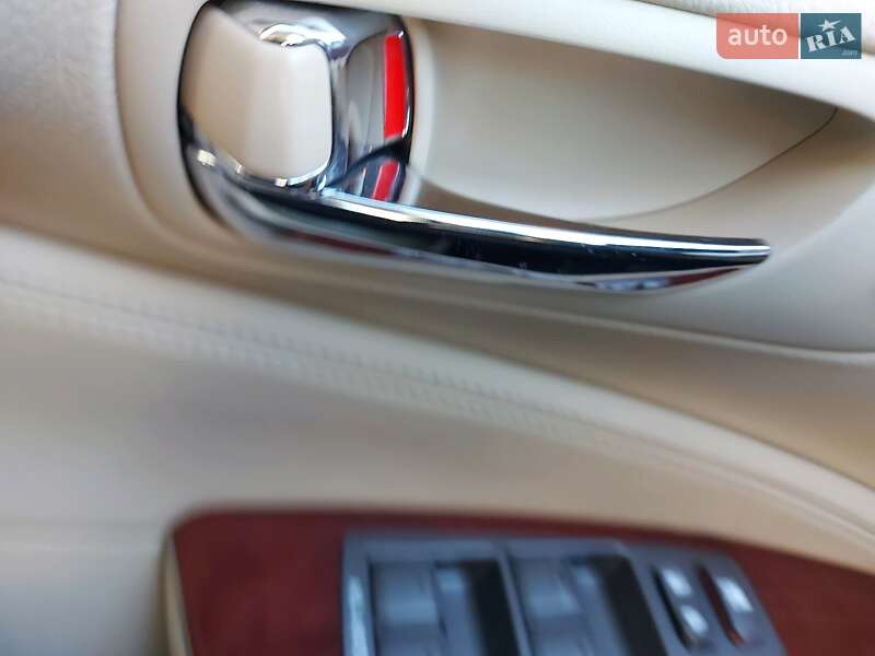 Седан Lexus LS 2008 в Ивано-Франковске