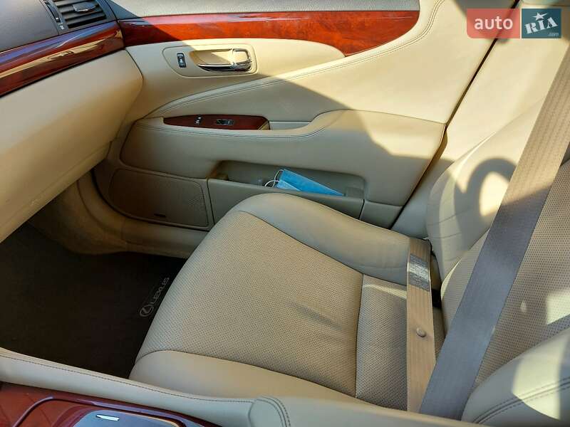 Седан Lexus LS 2008 в Ивано-Франковске