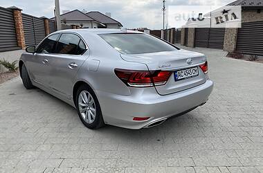 Универсал Lexus LS 2014 в Луцке