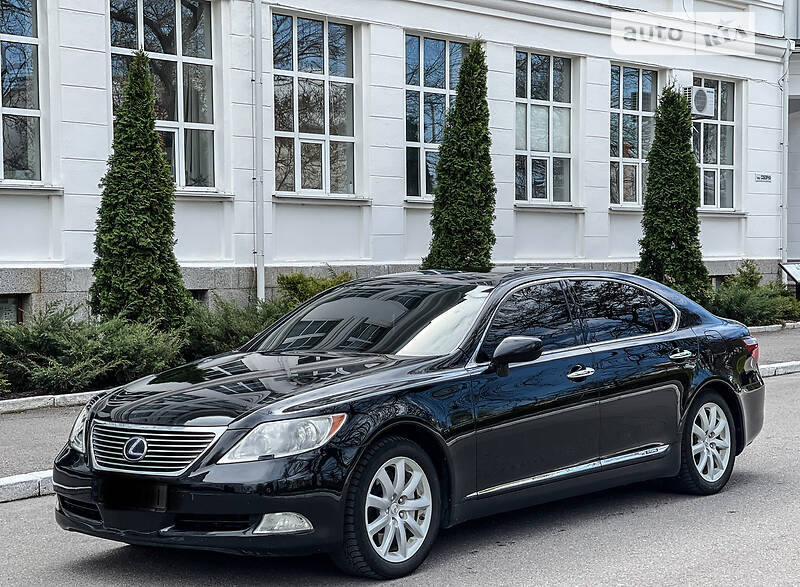 Седан Lexus LS 2008 в Білій Церкві