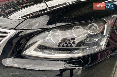 Седан Lexus LS 2014 в Иршаве