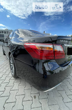 Седан Lexus LS 2010 в Вінниці