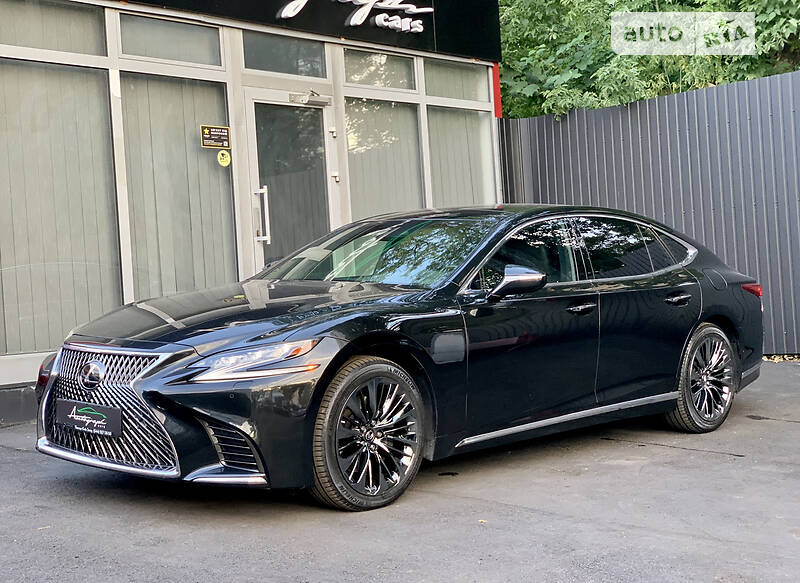 Седан Lexus LS 2018 в Киеве