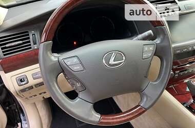 Седан Lexus LS 2007 в 