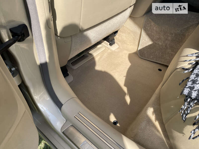 Седан Lexus LS 2008 в Чернігові