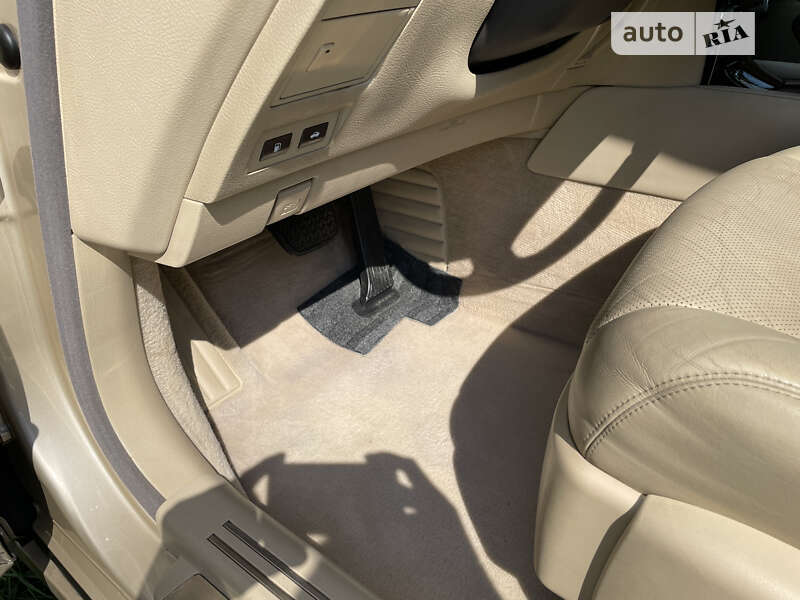 Седан Lexus LS 2008 в Чернігові