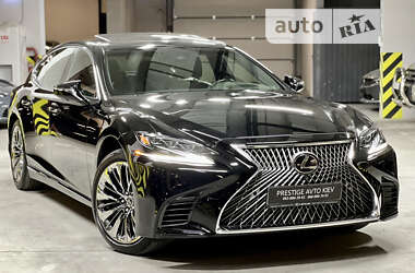 Седан Lexus LS 2019 в 