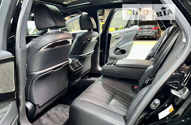 Седан Lexus LS 2019 в 