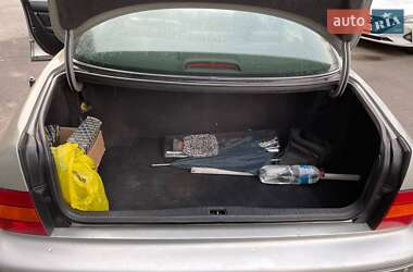 Седан Lexus LS 2000 в Дунаївцях