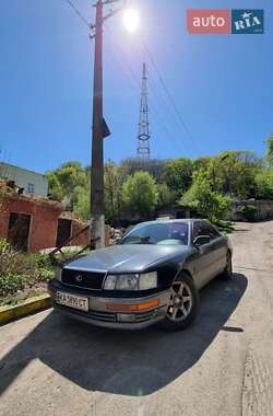 Седан Lexus LS 1994 в Киеве
