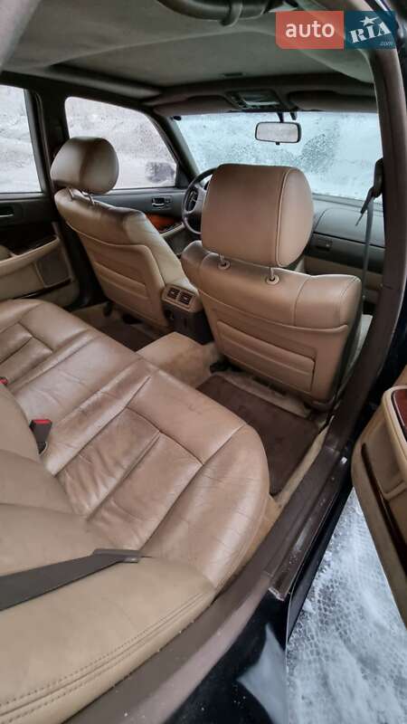 Седан Lexus LS 1994 в Киеве