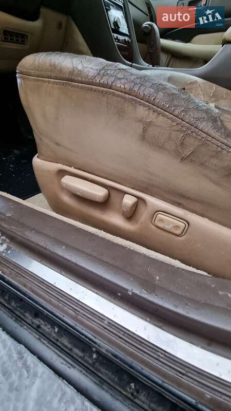 Седан Lexus LS 1994 в Киеве