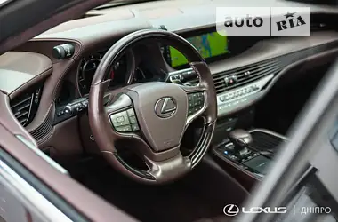 Lexus LS 2018