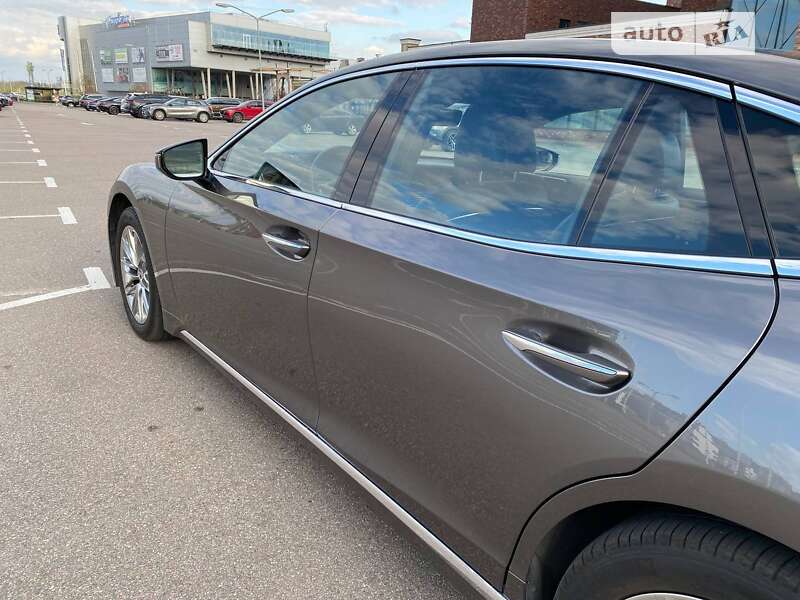 Седан Lexus LS 2018 в Киеве