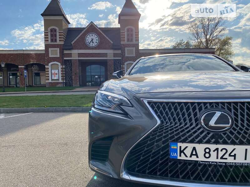 Седан Lexus LS 2018 в Киеве
