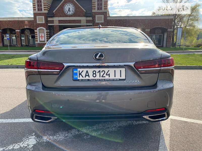 Седан Lexus LS 2018 в Киеве