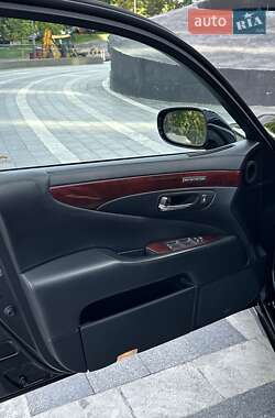Седан Lexus LS 2008 в Киеве