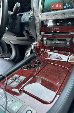 Седан Lexus LS 2008 в Киеве