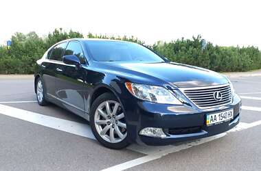 Седан Lexus LS 2008 в Киеве