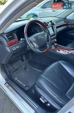 Седан Lexus LS 2011 в Киеве