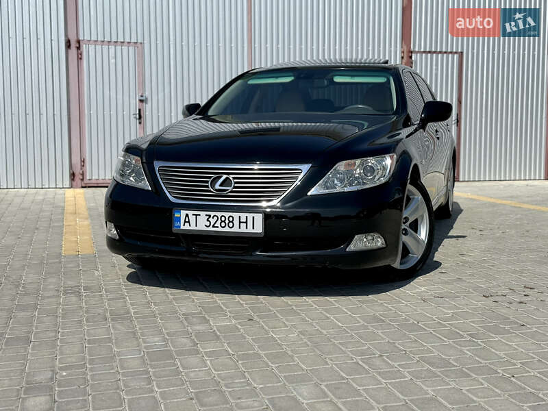 Седан Lexus LS 2008 в Коломые