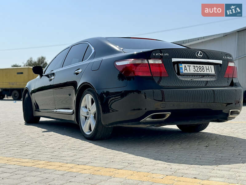 Седан Lexus LS 2008 в Коломые