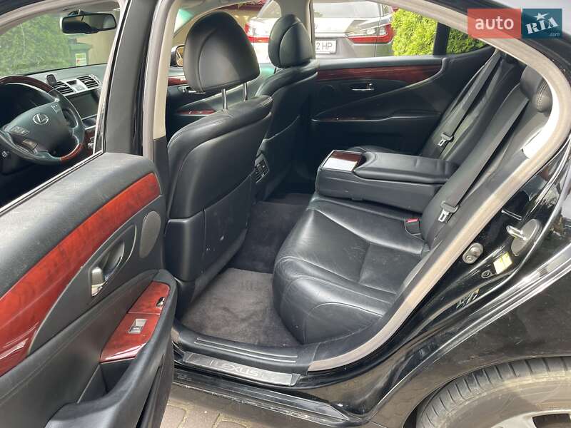 Седан Lexus LS 2010 в Львові фото 11 Седан Lexus LS 2010 в Львові