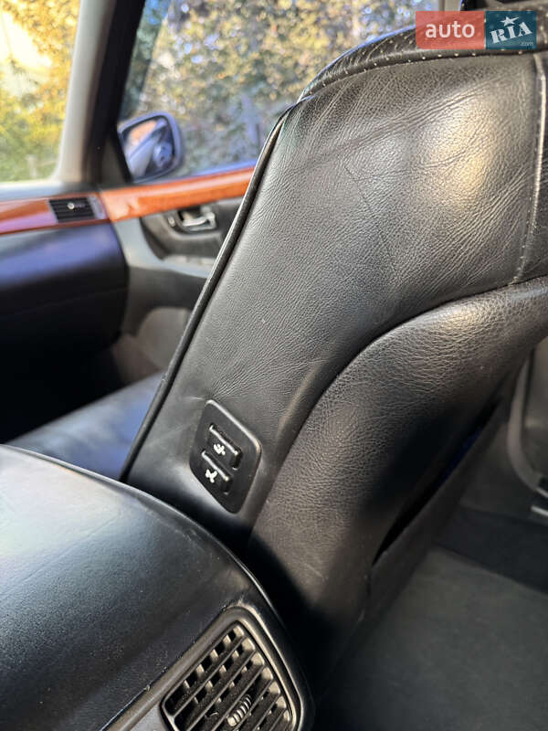 Седан Lexus LS 2002 в Вишгороді