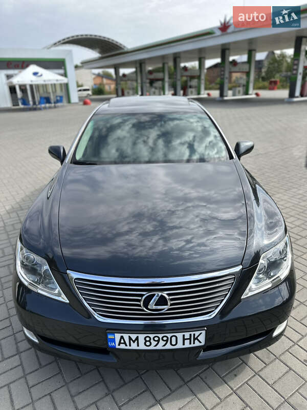 Седан Lexus LS 2007 в Житомирі