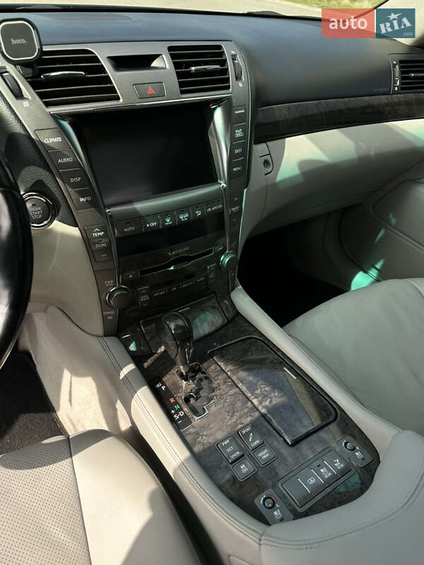 Седан Lexus LS 2007 в Житомирі