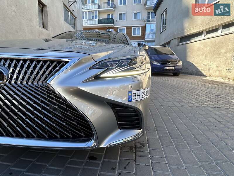 Седан Lexus LS 2018 в Одессе