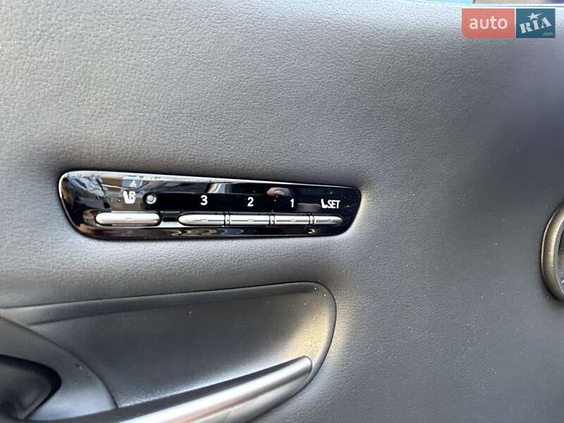 Седан Lexus LS 2018 в Одессе