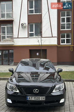 Седан Lexus LS 2008 в 