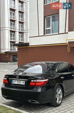 Седан Lexus LS 2008 в 