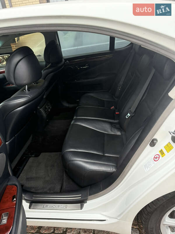 Седан Lexus LS 2007 в Кременчуге