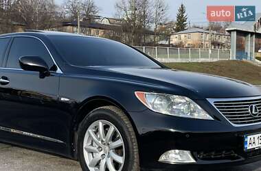 Седан Lexus LS 2009 в Обухові